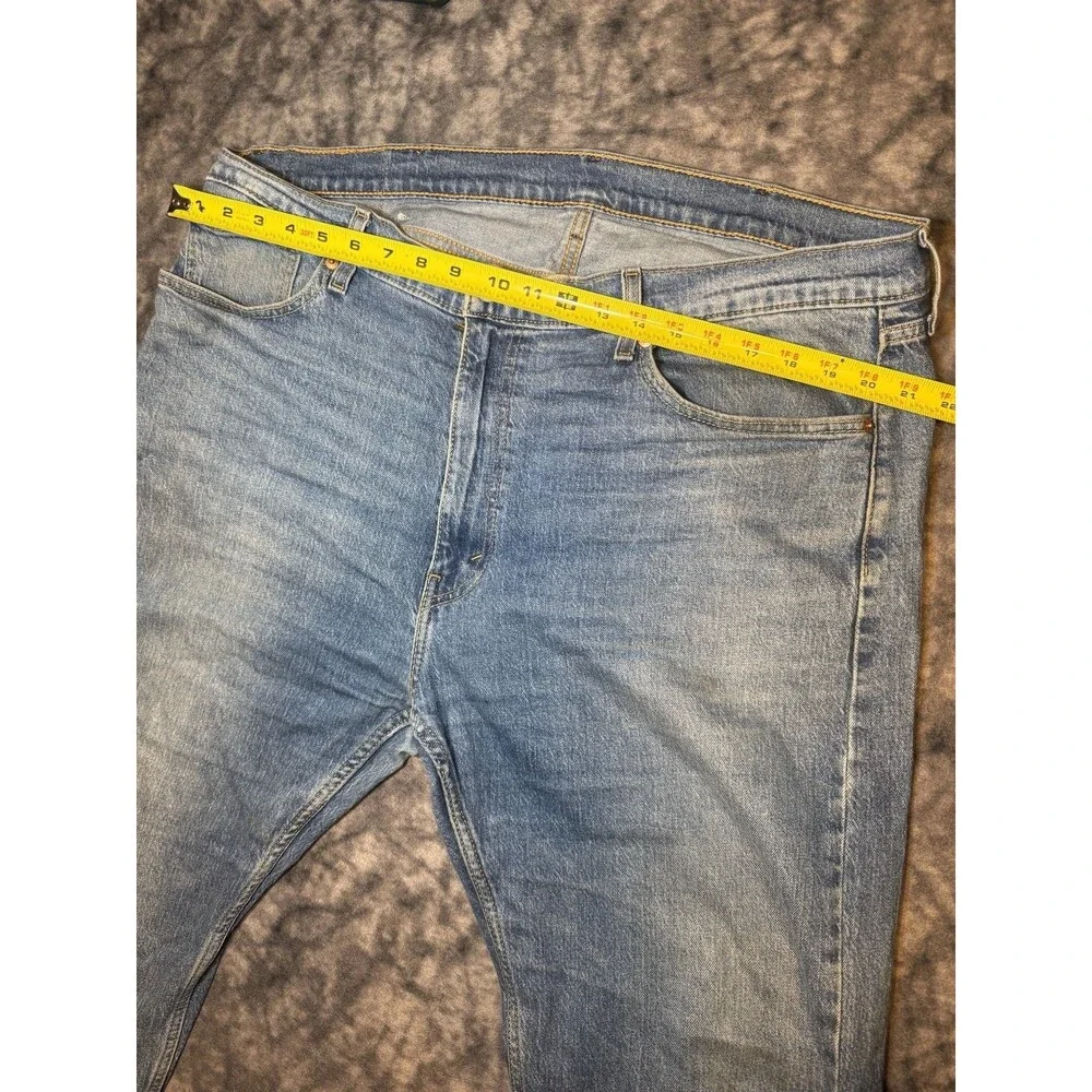 Levi's Men's 505 Blue Light Wash Straight Fit Stretch Denim Jeans 5-Pocket